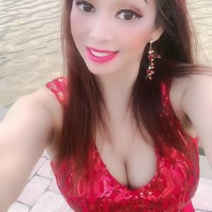 Meet your Posher, Selena